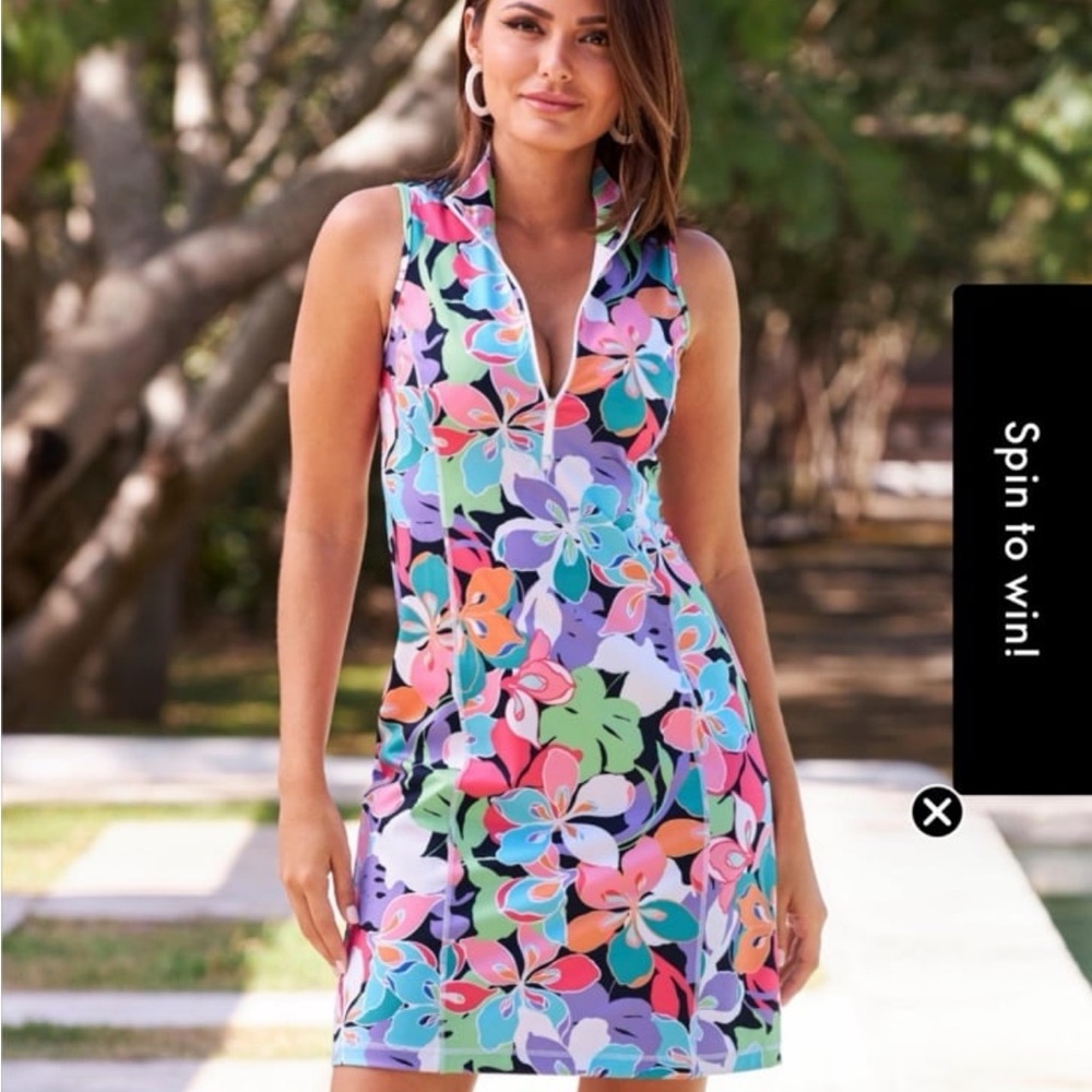 B-Active Bright Abstract Print Short Sport Dress